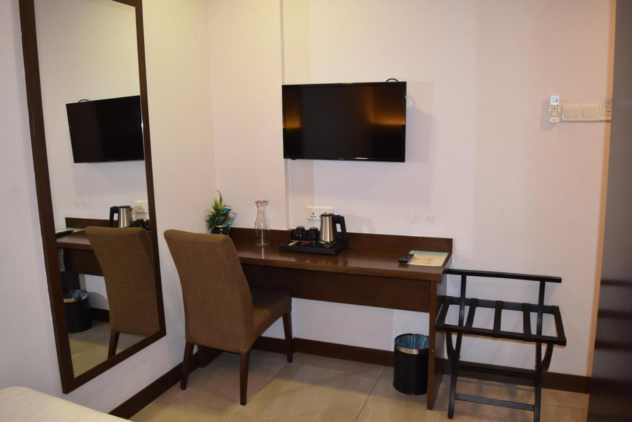 Sunrise Hotel Petaling Jaya Exterior foto